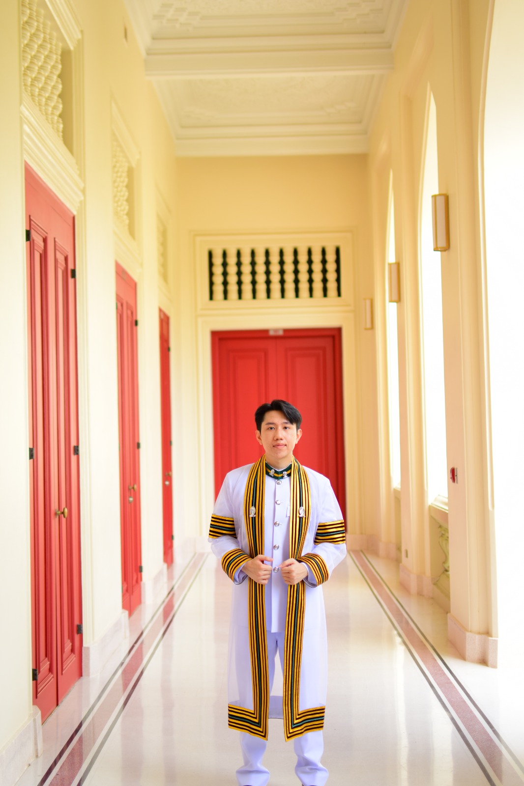 Dr. Nithiwat (Boss) Utain